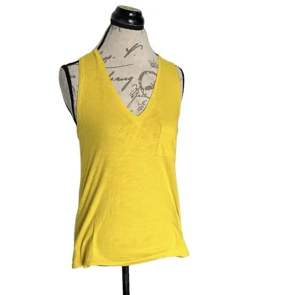 Madewell Womens Blouse Top Size Small Sleeveless V Neckline Yellow Pocket Knit - Picture 3 of 9